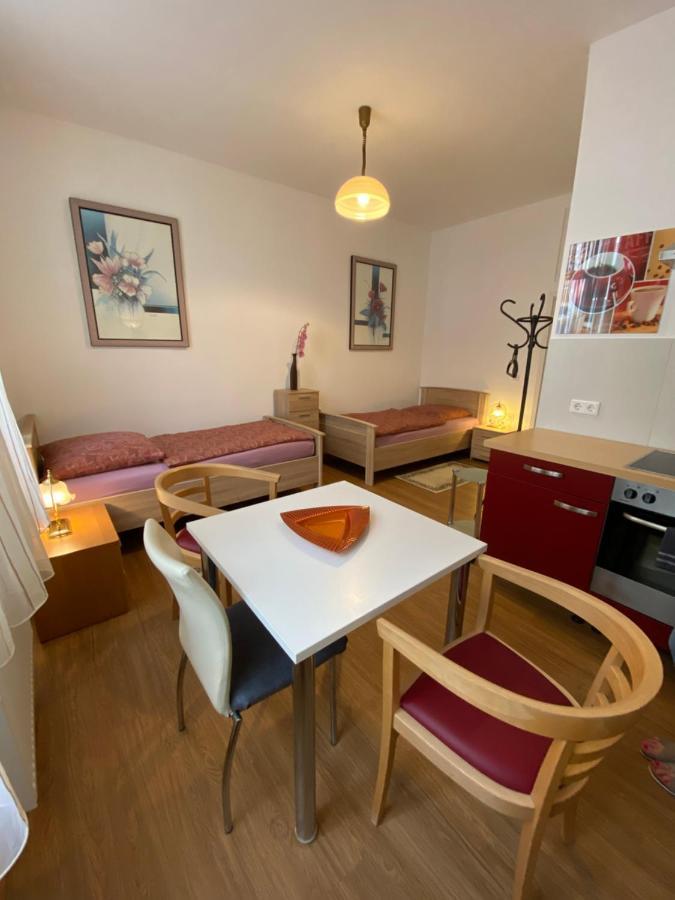 City Apartment In Nuernberg Экстерьер фото